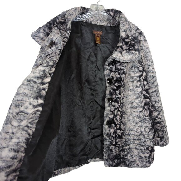 Multiples Women’s white black Plush Jacket size M Faux Fur Textured Button front - Picture 5 of 13